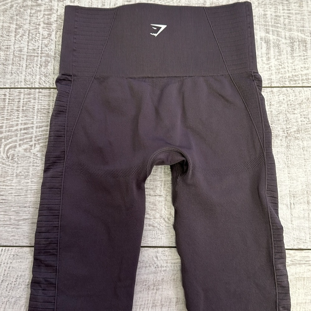 NWOT Gymshark energy plus seamless leggings perforated Smokey gray